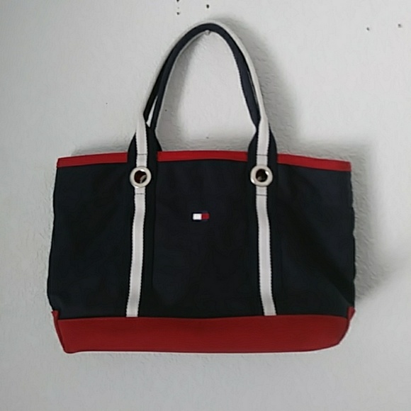 TOMMY HILFIGER Shoulder Bag!(Great Condition) - Picture 1 of 3